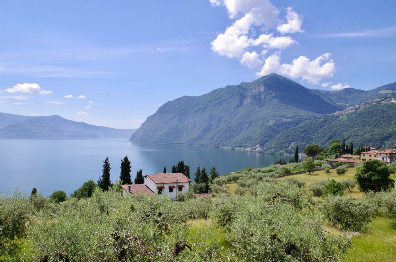 Villa Casa Emilia Riva di Solto Esterno foto