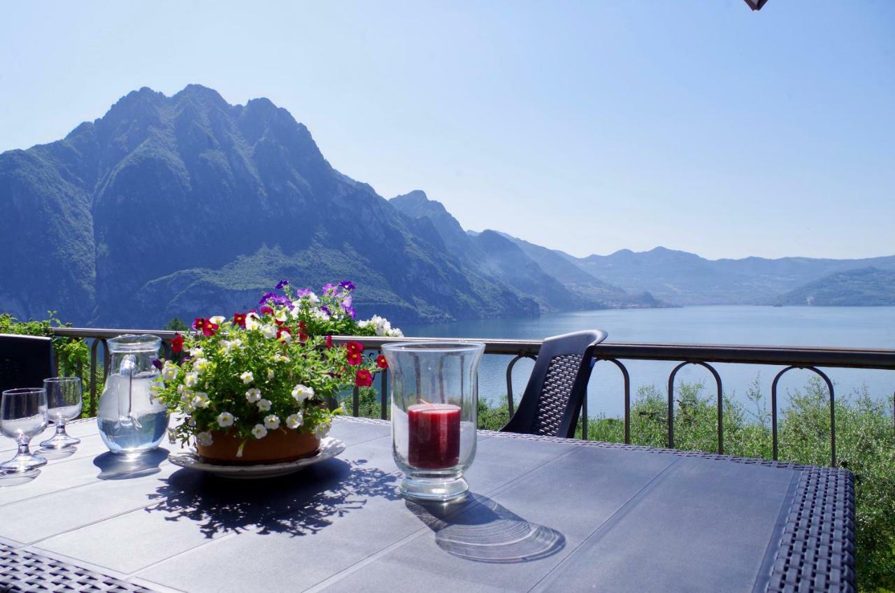 Villa Casa Emilia Riva di Solto Esterno foto